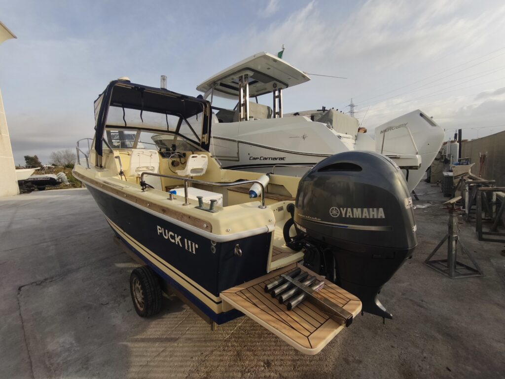 Barca cabinata 6.50 con motore Yamaha 150 4t 2020